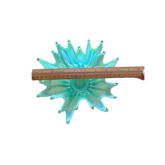 Fostoria Heirloom Green Opalescent Handkerchief Glass Bowl Decorative Piece 10" - Picture 8 of 8